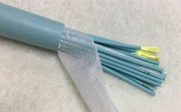 滨海新区欧孚光缆厂家：室内光缆和室外光缆的区别